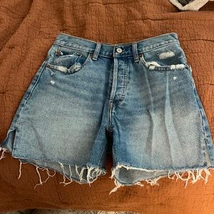 Abercrombie High Waist Mom Short